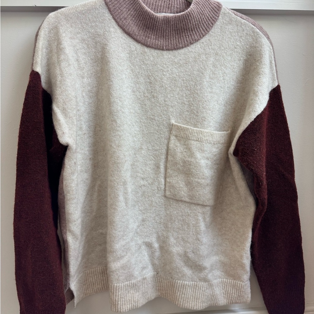 Madewell women’s Turtleneck Sweater - Cream and red/pink